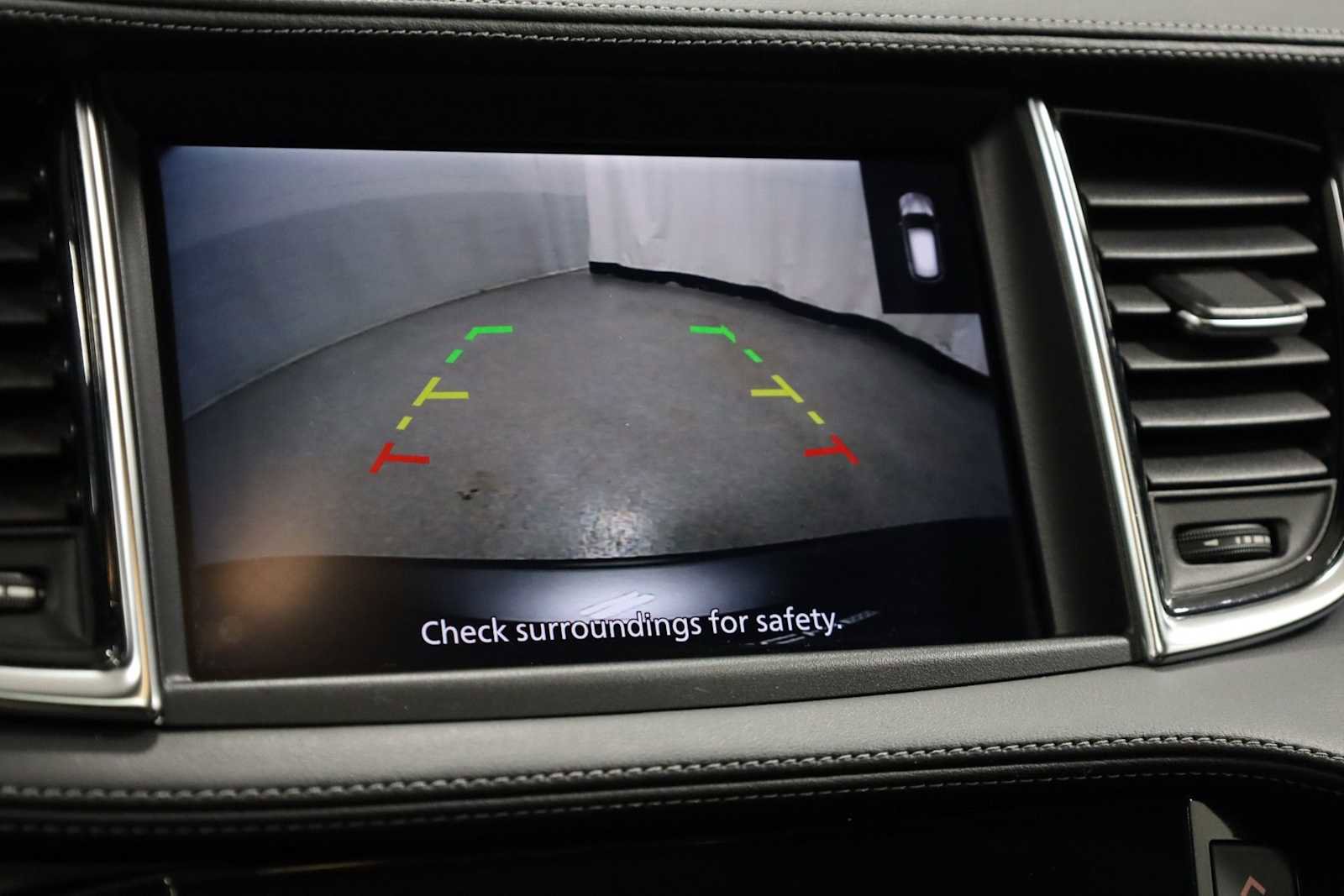 Used 2021 INFINITI QX50 Luxe w/ Appearance Package image 30