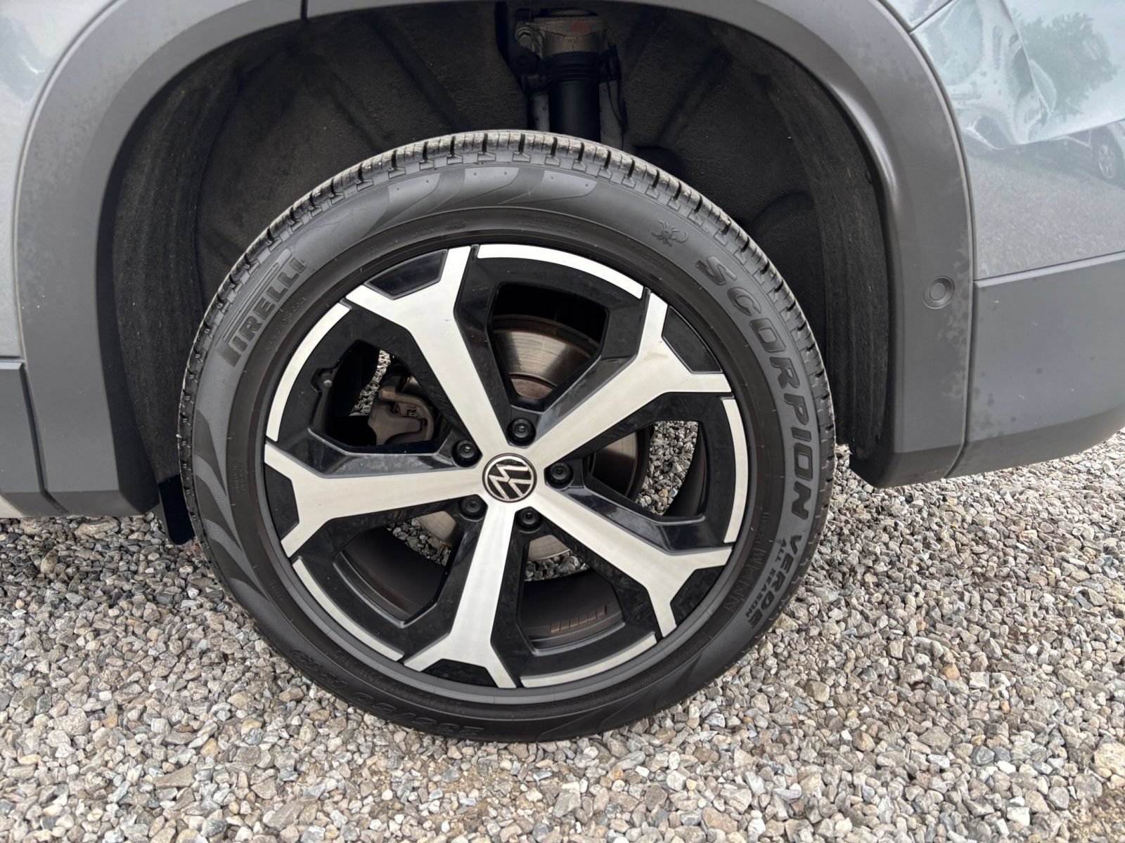 Used 2026 Volkswagen Tiguan SE AWD/4WD image 32