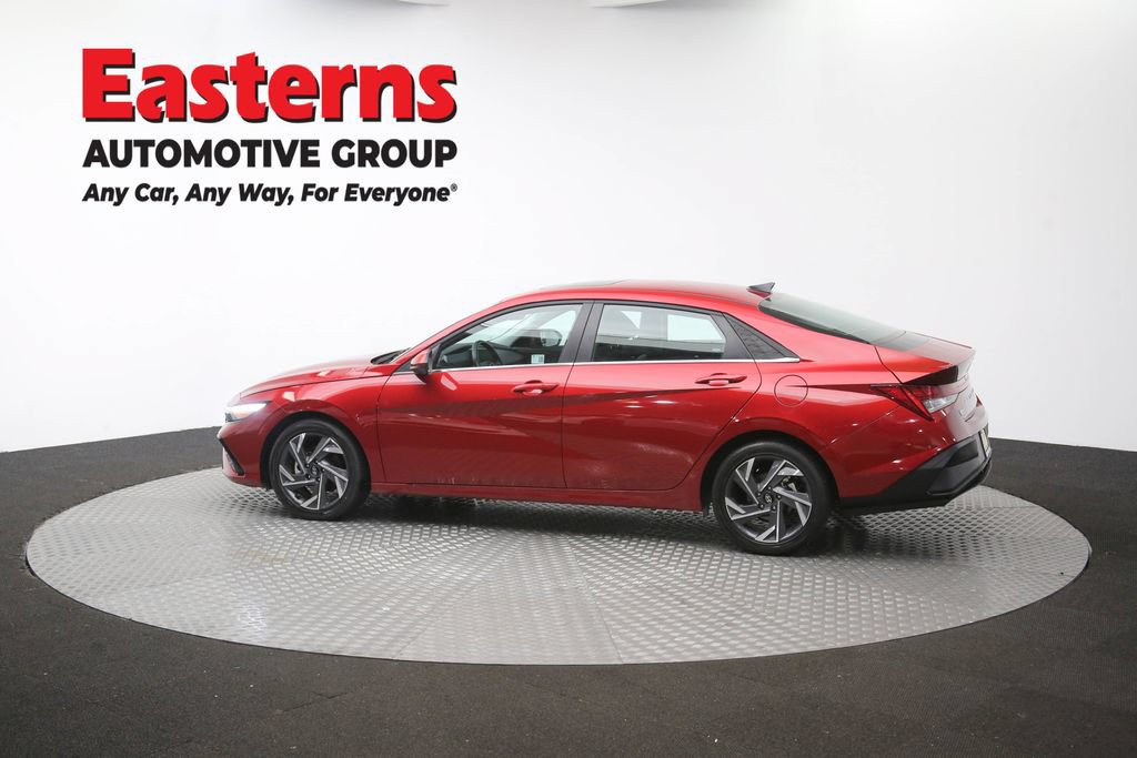 Used 2025 Hyundai Elantra SEL FWD image 64