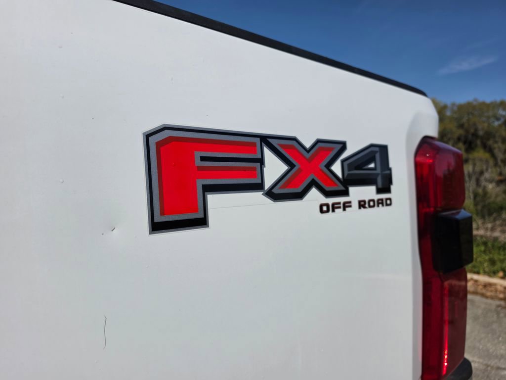 Used 2025 Ford F250 Lariat w/ Chrome Package image 35