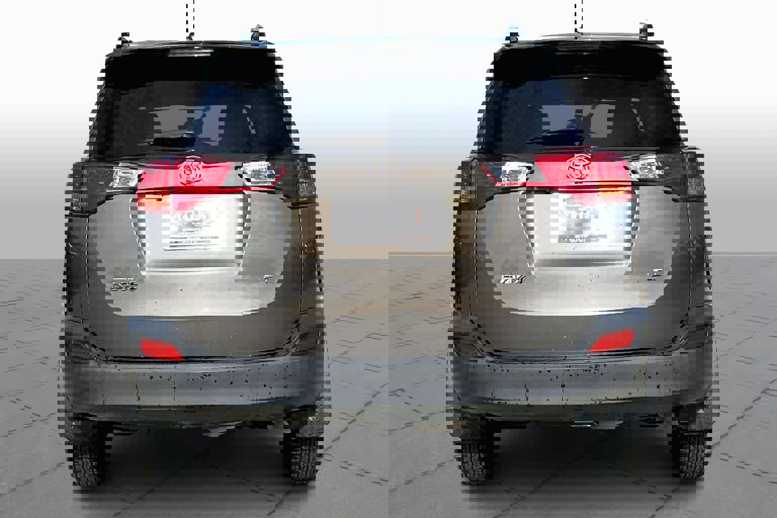 Used 2014 Toyota RAV4 LE image 4