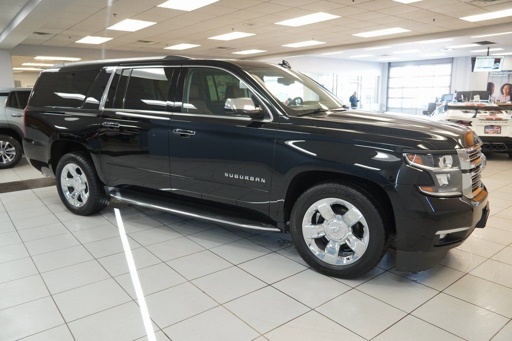 Used 2020 Chevrolet Suburban Premier image 17