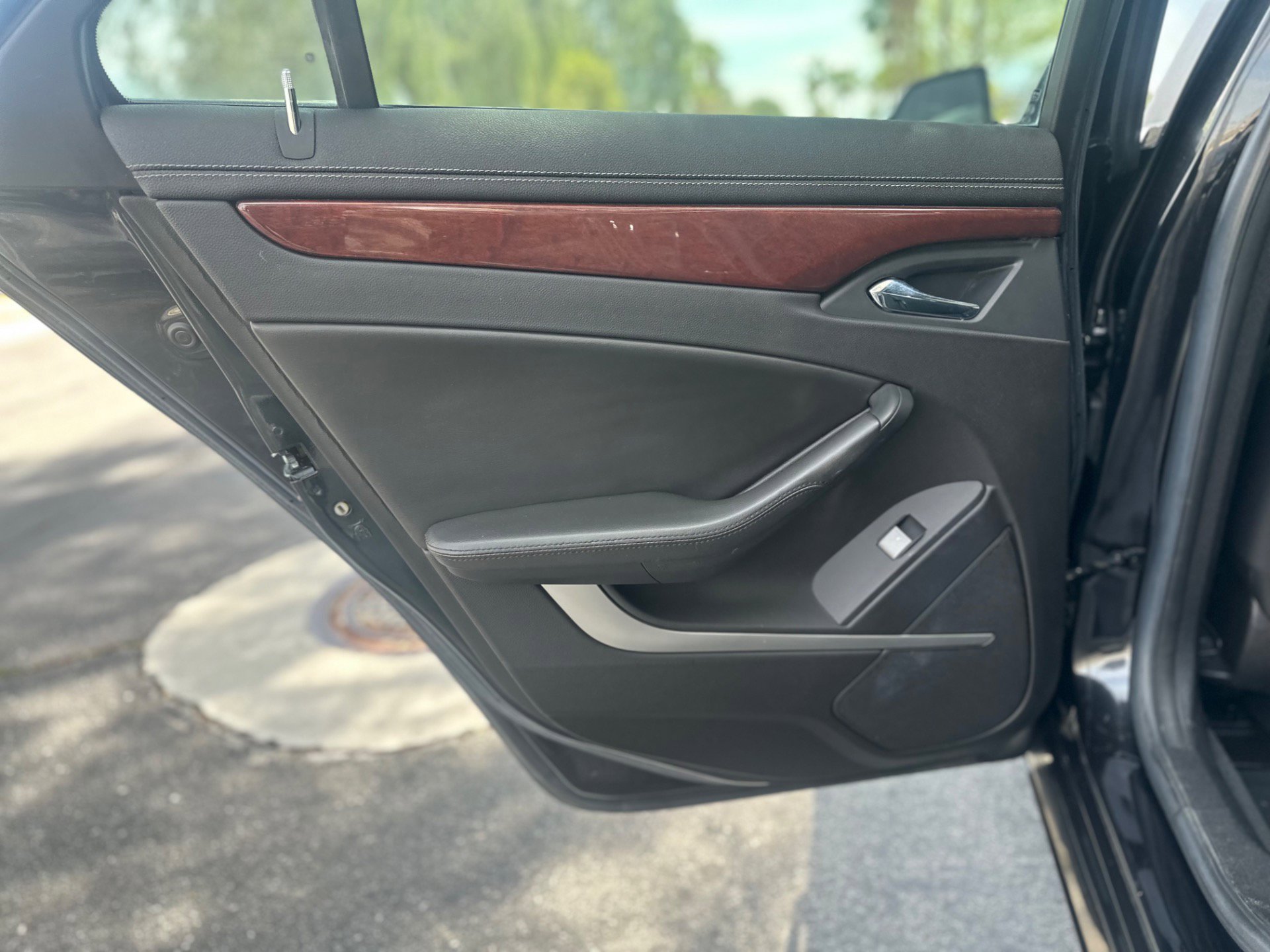 Used 2009 Cadillac CTS 3.6 AWD image 33