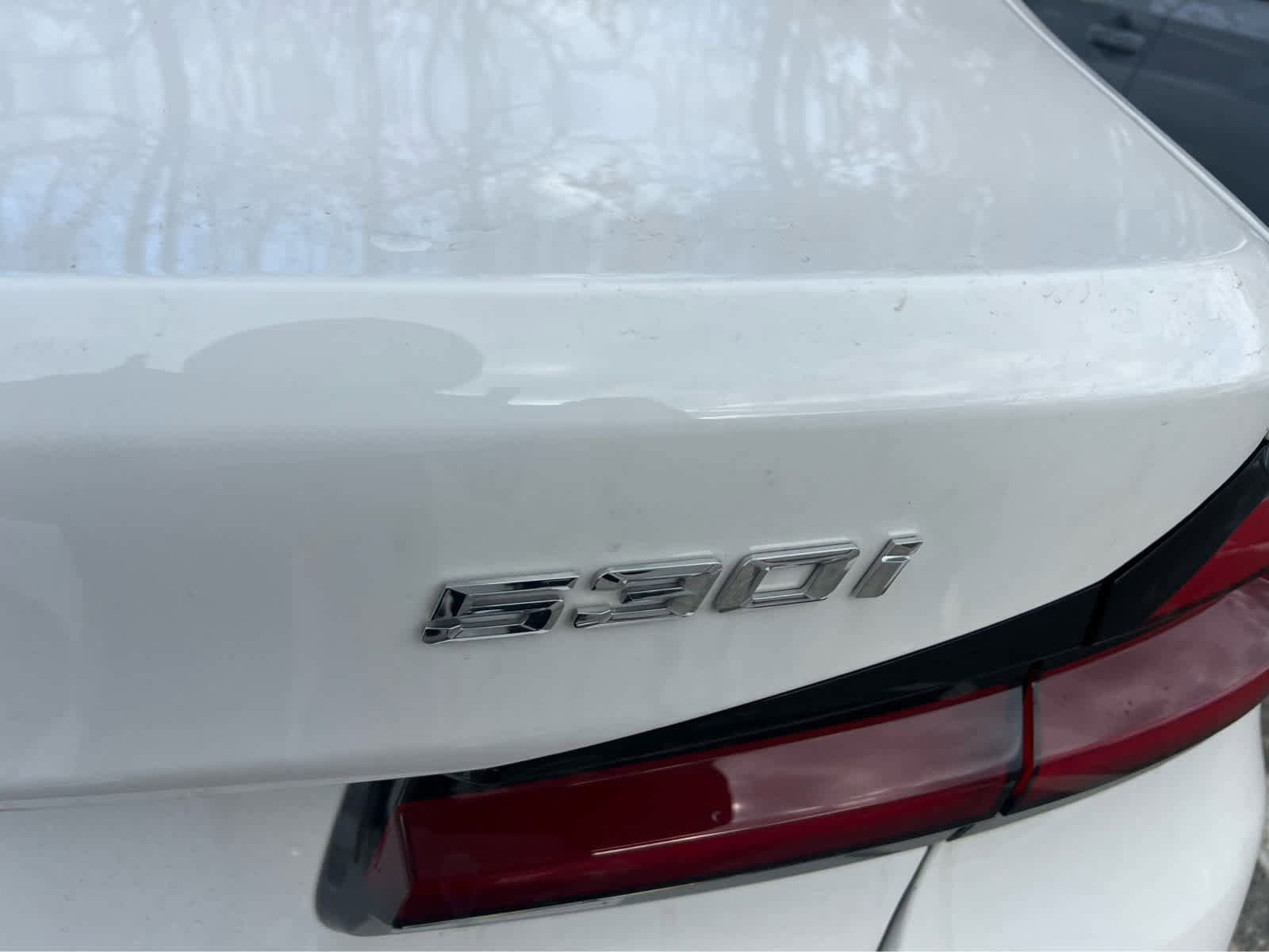 Used 2023 BMW 530i xDrive w/ Premium Package image 10