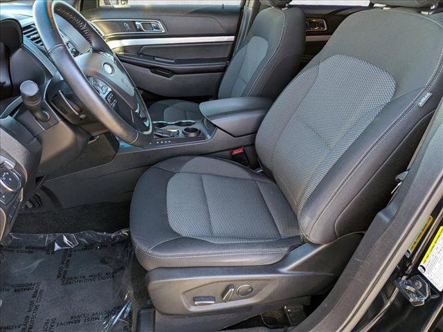 Used 2017 Ford Explorer XLT w/ Equipment Group 201A FWD image 15