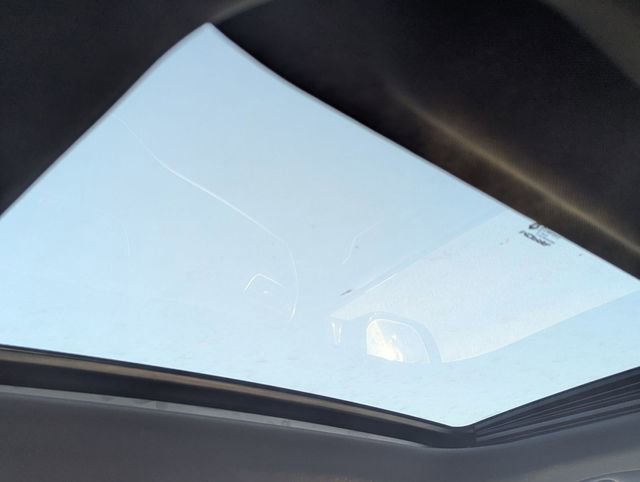 New 2025 Jeep Grand Cherokee Laredo image 17