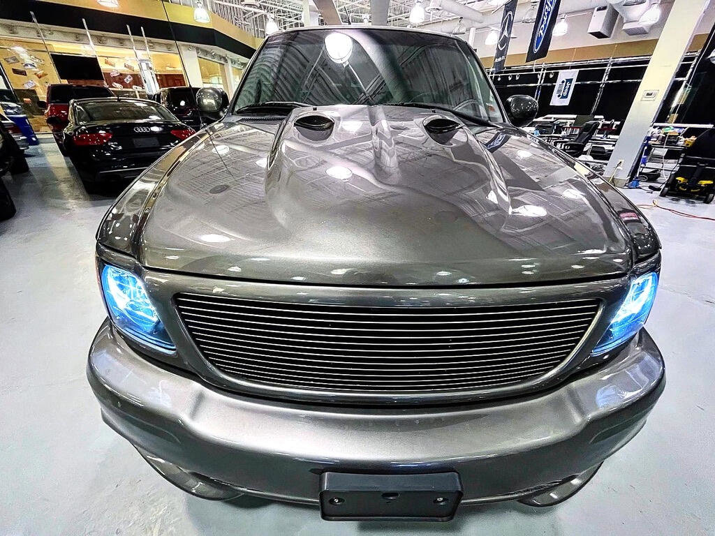 Used 2003 Ford F150 Lightning image 10