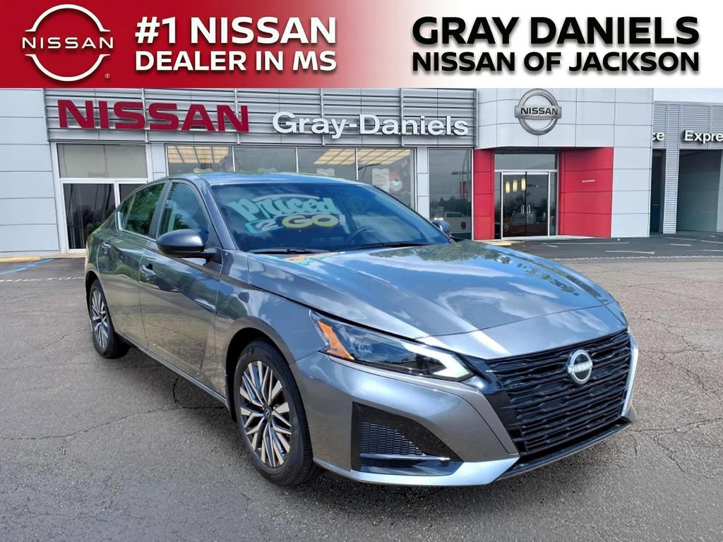 New 2026 Nissan Altima 2.5 SV FWD image 1