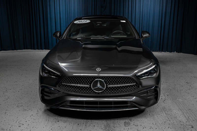 Used 2025 Mercedes-Benz CLE 300 4MATIC Coupe image 2