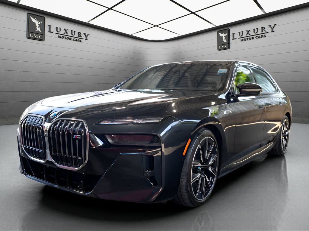 Used 2024 BMW i7 M70 AWD/4WD image 4