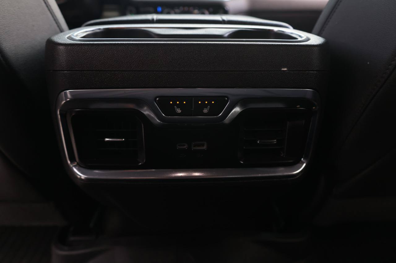 Used 2024 Chevrolet Silverado 1500 LTZ w/ LTZ Premium Package AWD/4WD image 17