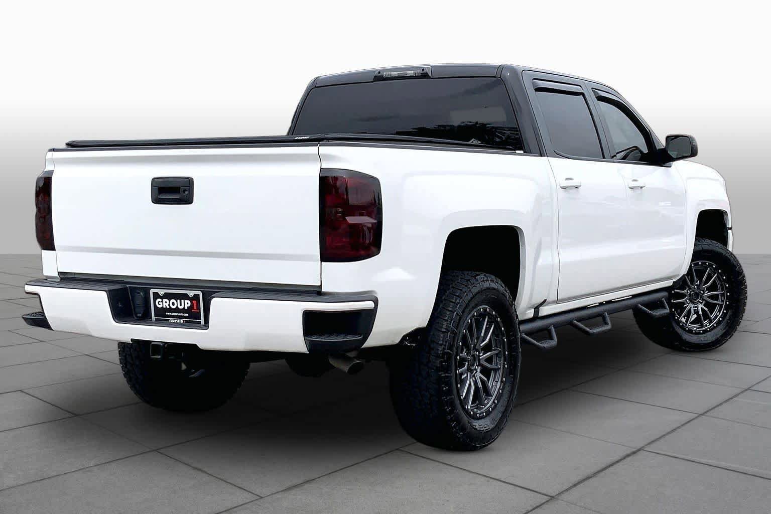 Used 2018 Chevrolet Silverado 1500 LT w/ All Star Edition AWD/4WD image 13