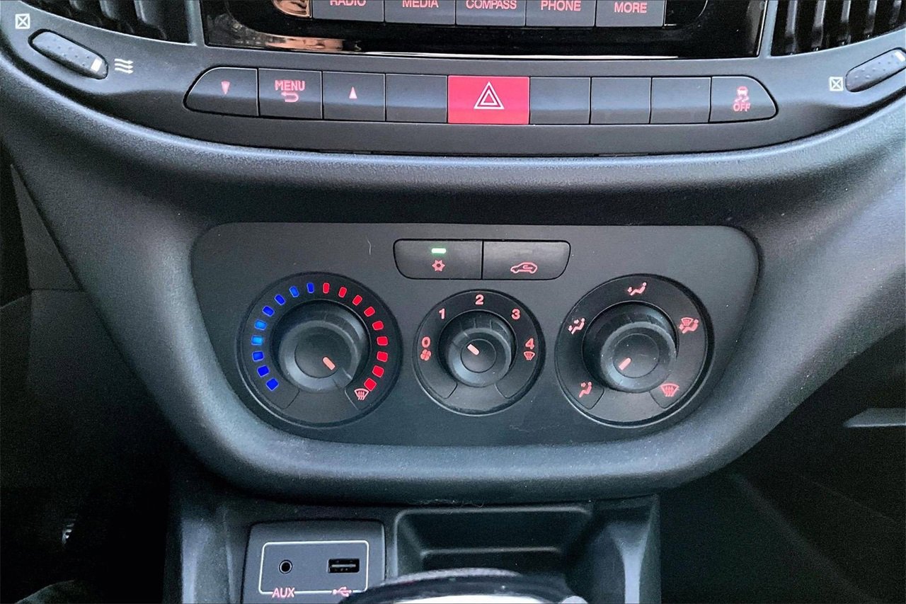 Used 2020 RAM ProMaster City Tradesman image 16