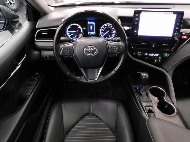 Used 2024 Toyota Camry SE image 34