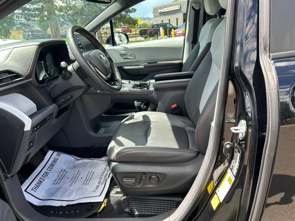 Used 2023 Toyota Sienna XSE w/ XSE Plus Package AWD/4WD image 25