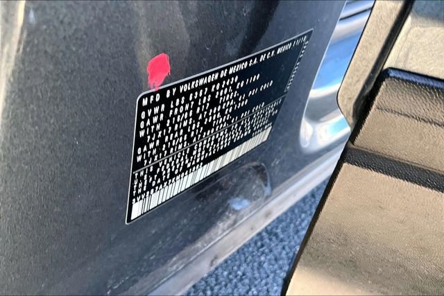 Used 2019 Volkswagen Tiguan SE w/ Panoramic Sunroof Package image 14