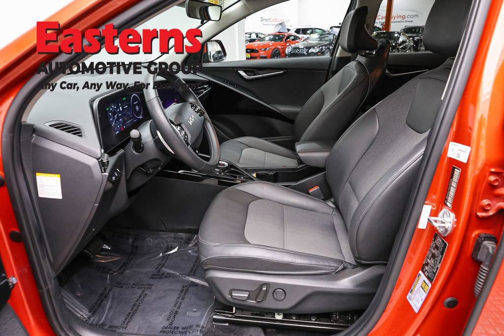 Used 2023 Kia Niro Wind w/ Wind Preserve Package FWD image 14