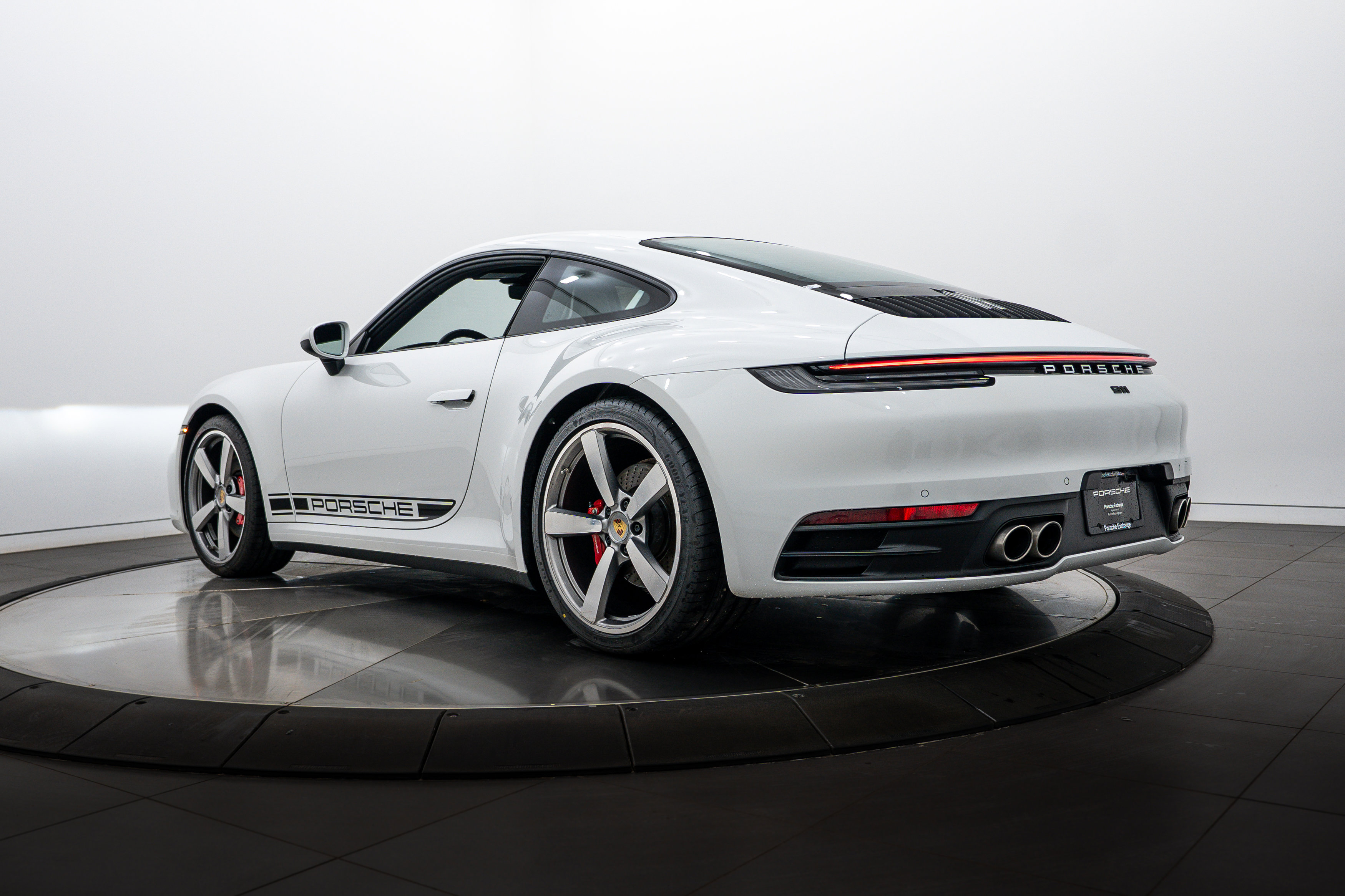 Certified 2022 Porsche 911 Carrera S image 3