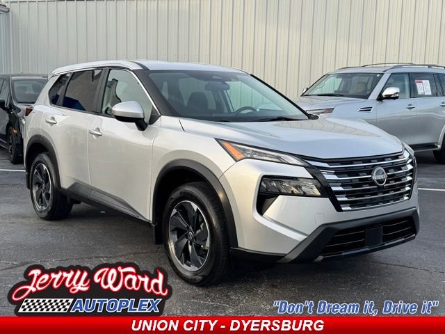 Used 2024 Nissan Rogue SV image 1