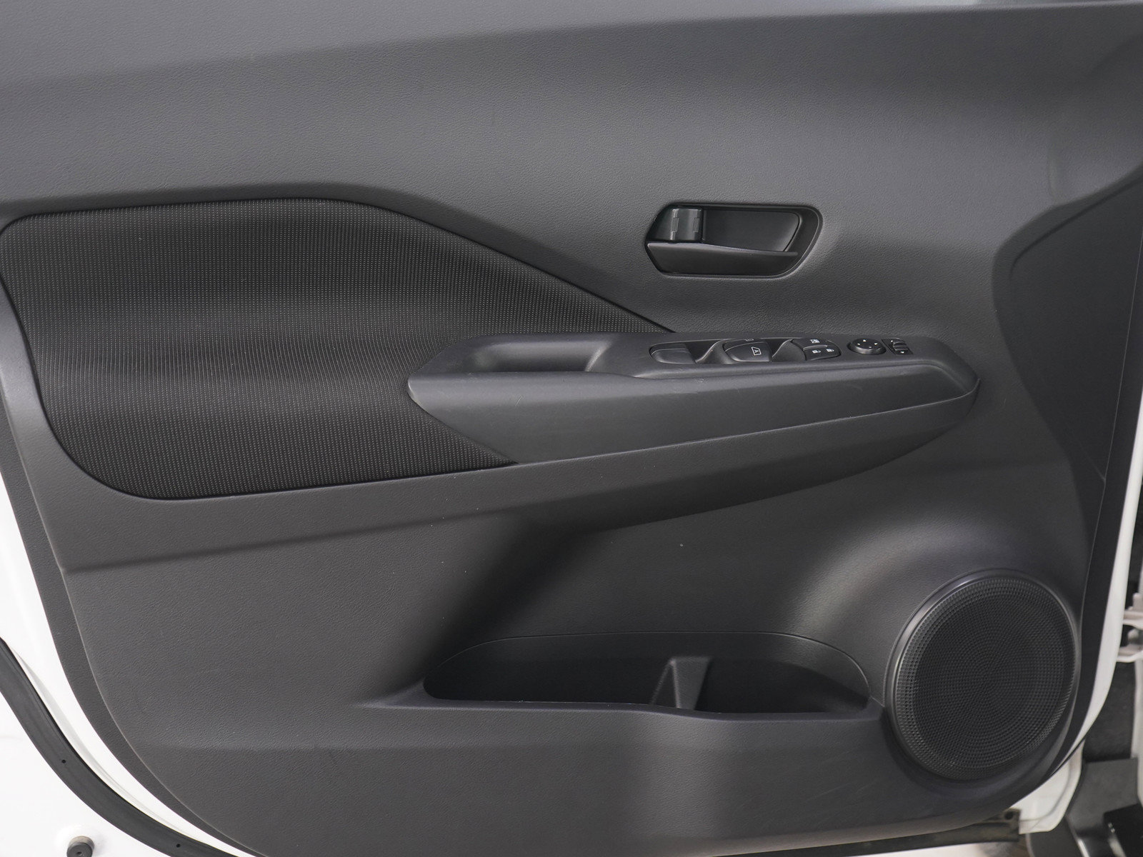 Used 2024 Nissan Kicks S FWD image 18