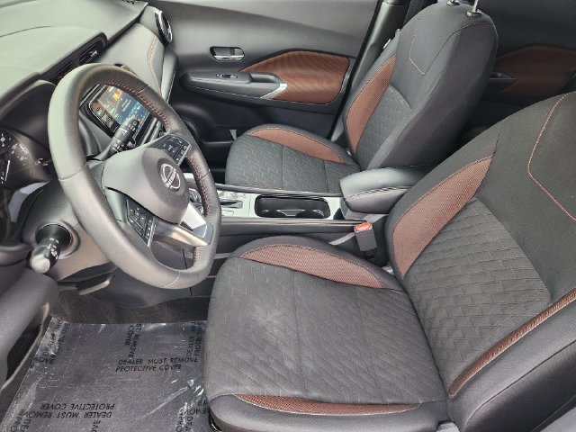 Used 2023 Nissan Kicks SR FWD image 4