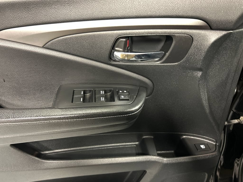 Used 2019 Honda Ridgeline Sport image 12