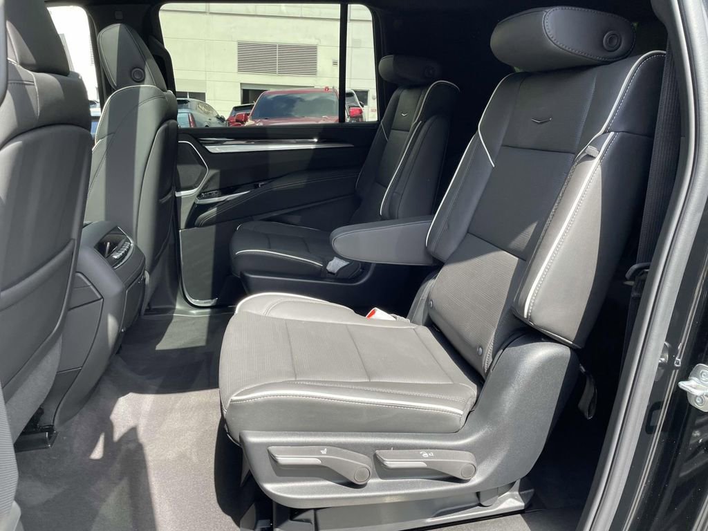 New 2025 Cadillac Escalade ESV Premium Luxury image 14