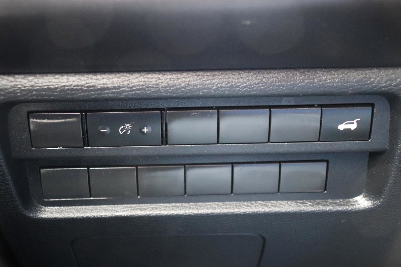 Used 2024 Mitsubishi Outlander AWD image 48