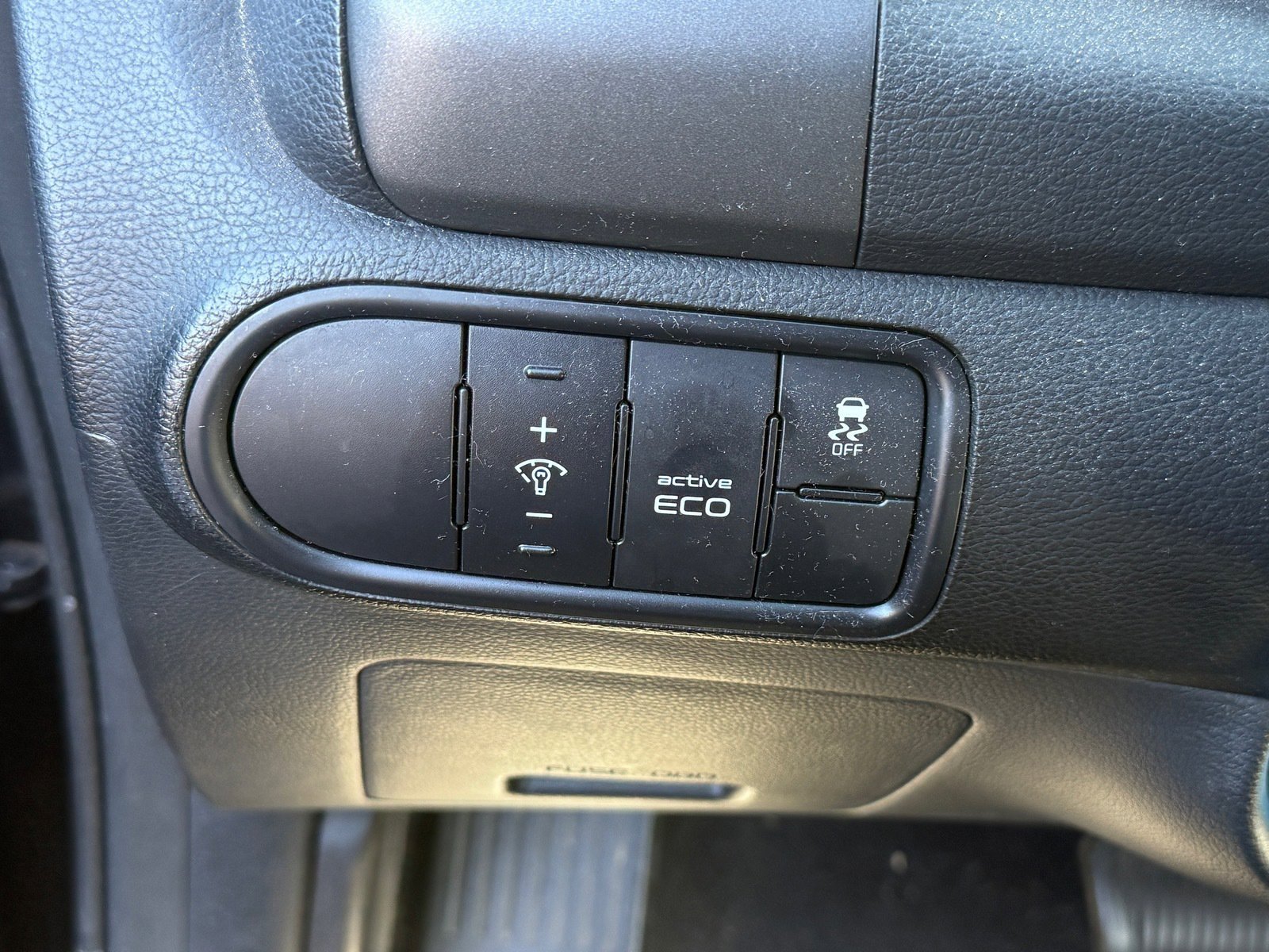 Used 2016 Kia Forte LX image 12