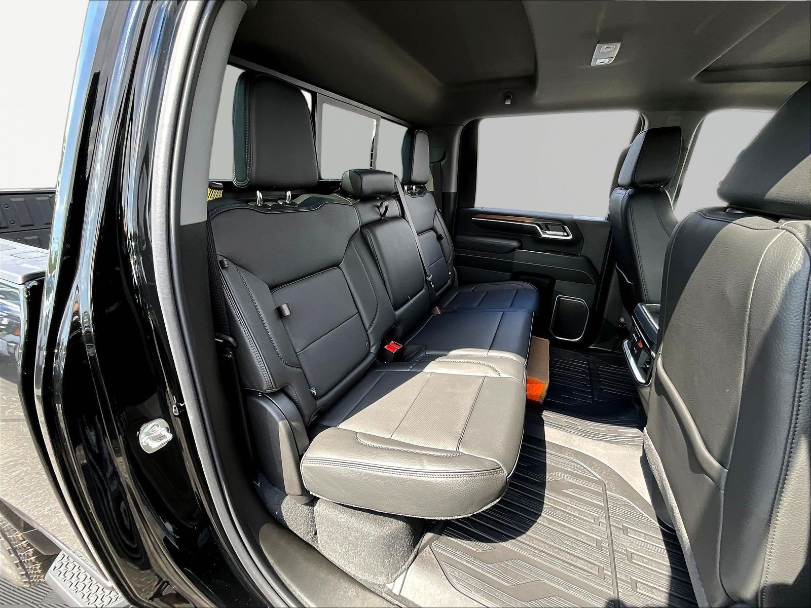 New 2026 GMC Sierra 2500 Denali w/ Denali Reserve Package AWD/4WD image 20