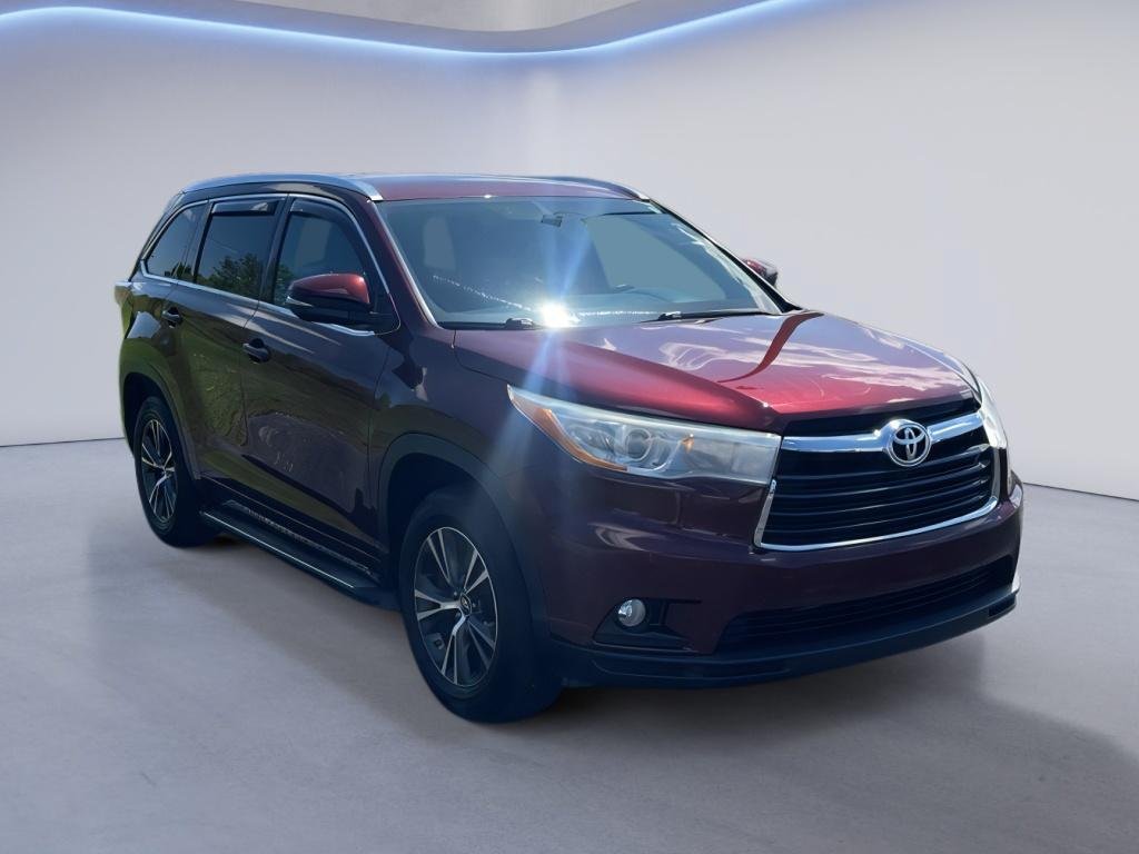 Used 2016 Toyota Highlander XLE FWD image 8