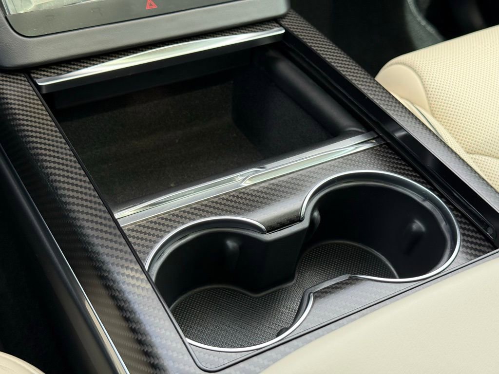 Used 2023 Tesla Model X Plaid image 11