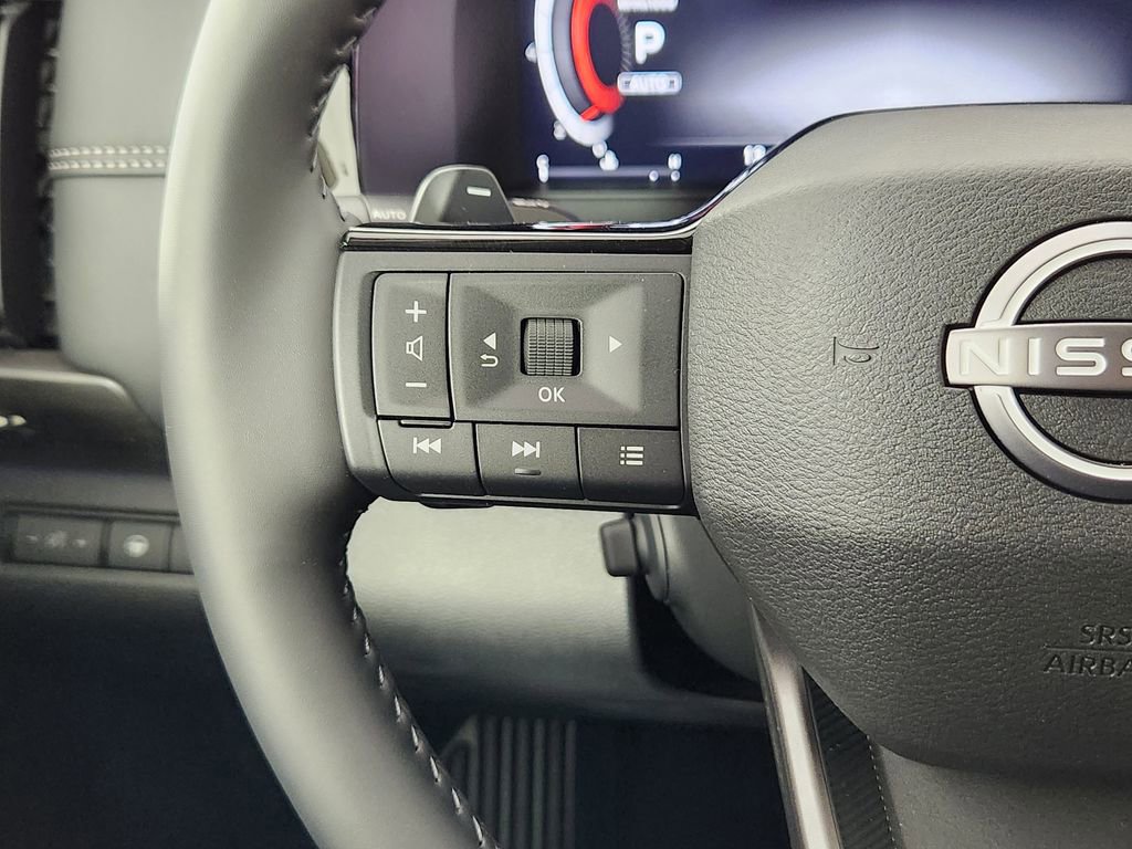 New 2026 Nissan Pathfinder Platinum image 18