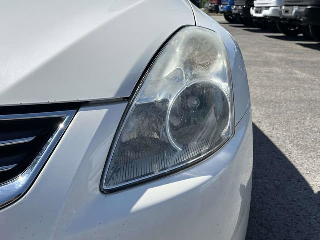 Used 2011 Nissan Altima 2.5 SL w/ 2.5SL Pkg FWD image 9