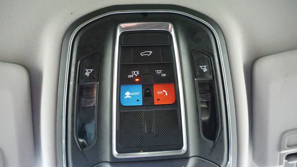 Certified 2023 Jeep Grand Cherokee L Limited image 39