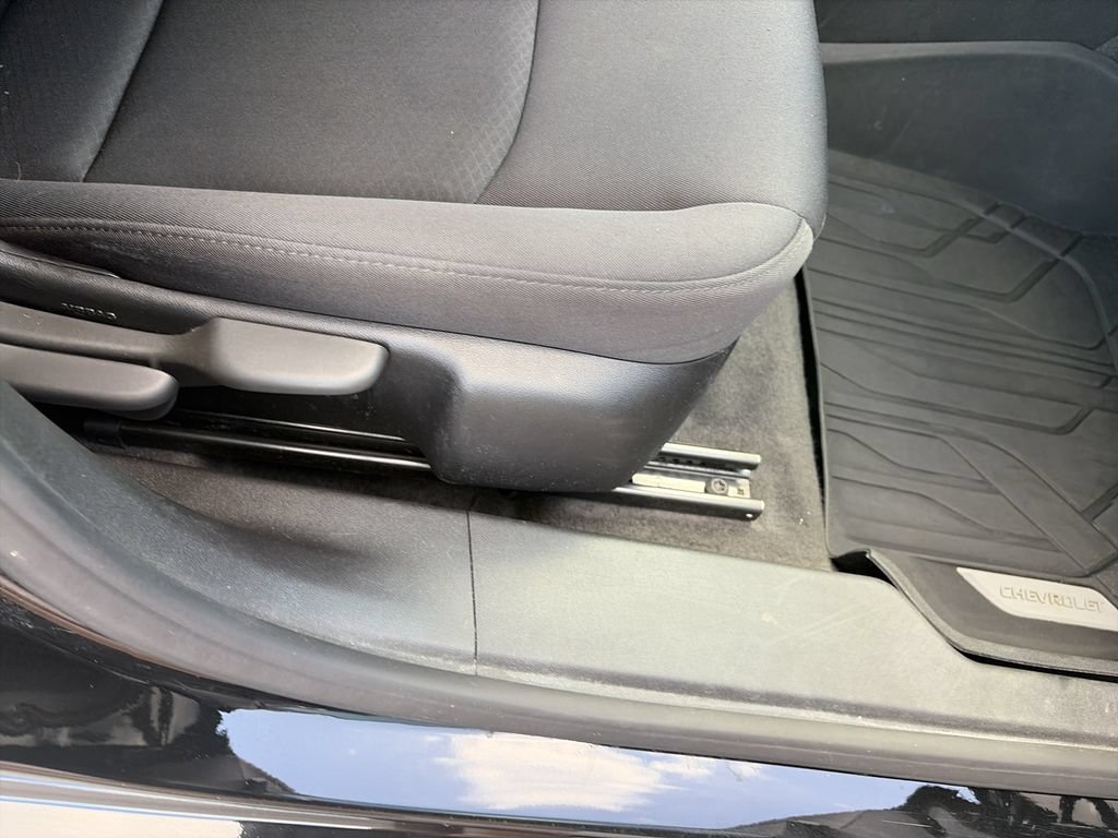 Used 2020 Chevrolet Malibu RS FWD image 32