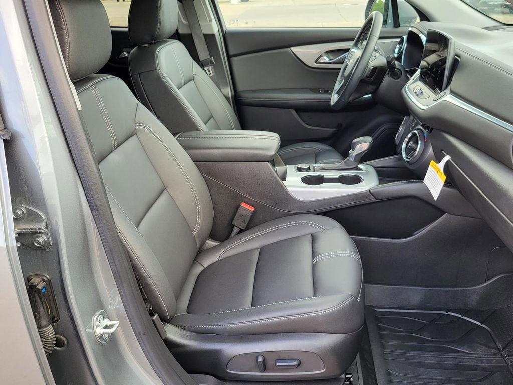 Certified 2024 Chevrolet Blazer LT w/ LPO, Floor Liner Package FWD image 10