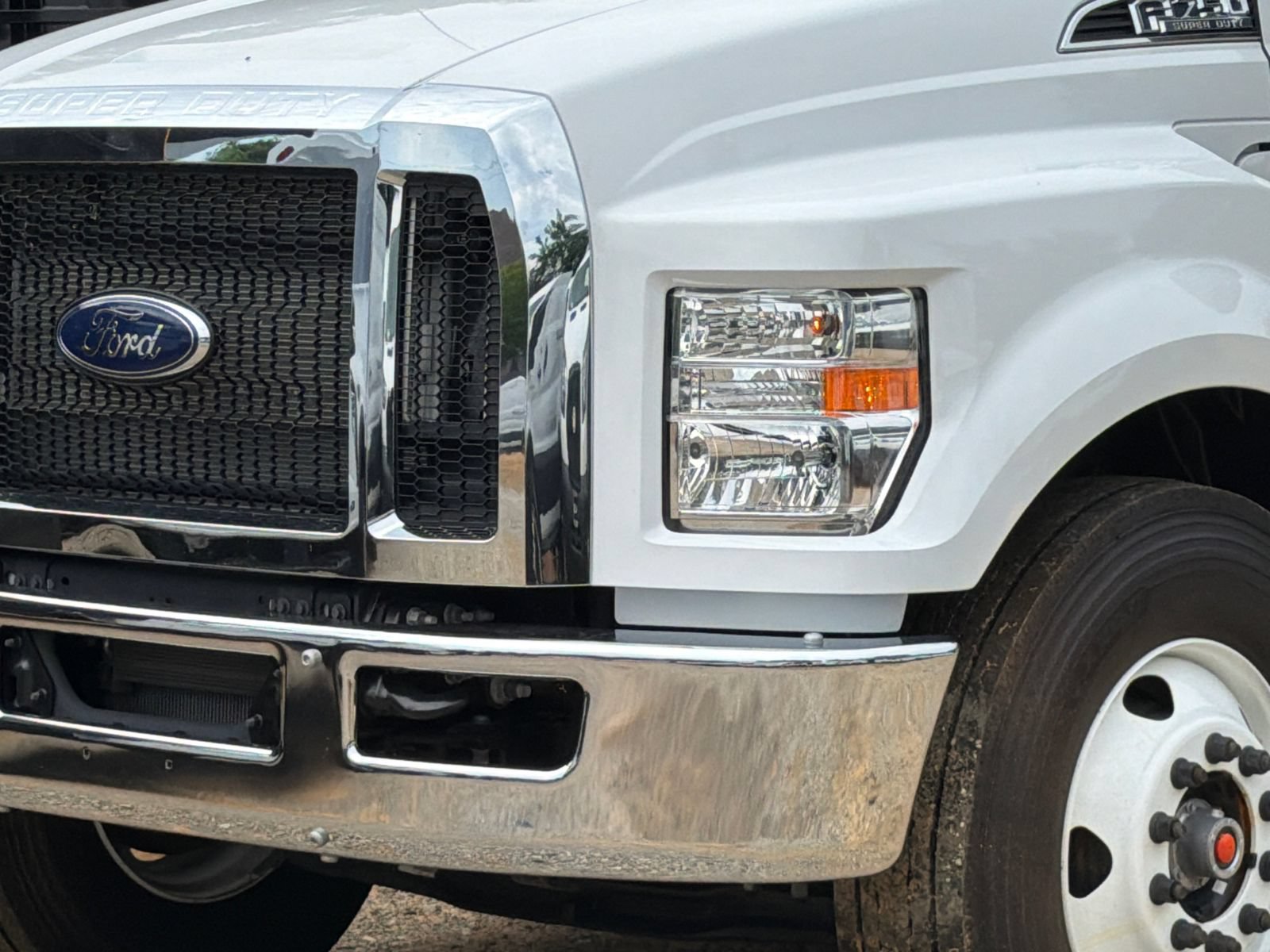 New 2027 Ford F750 2WD Regular Cab Super Duty image 2
