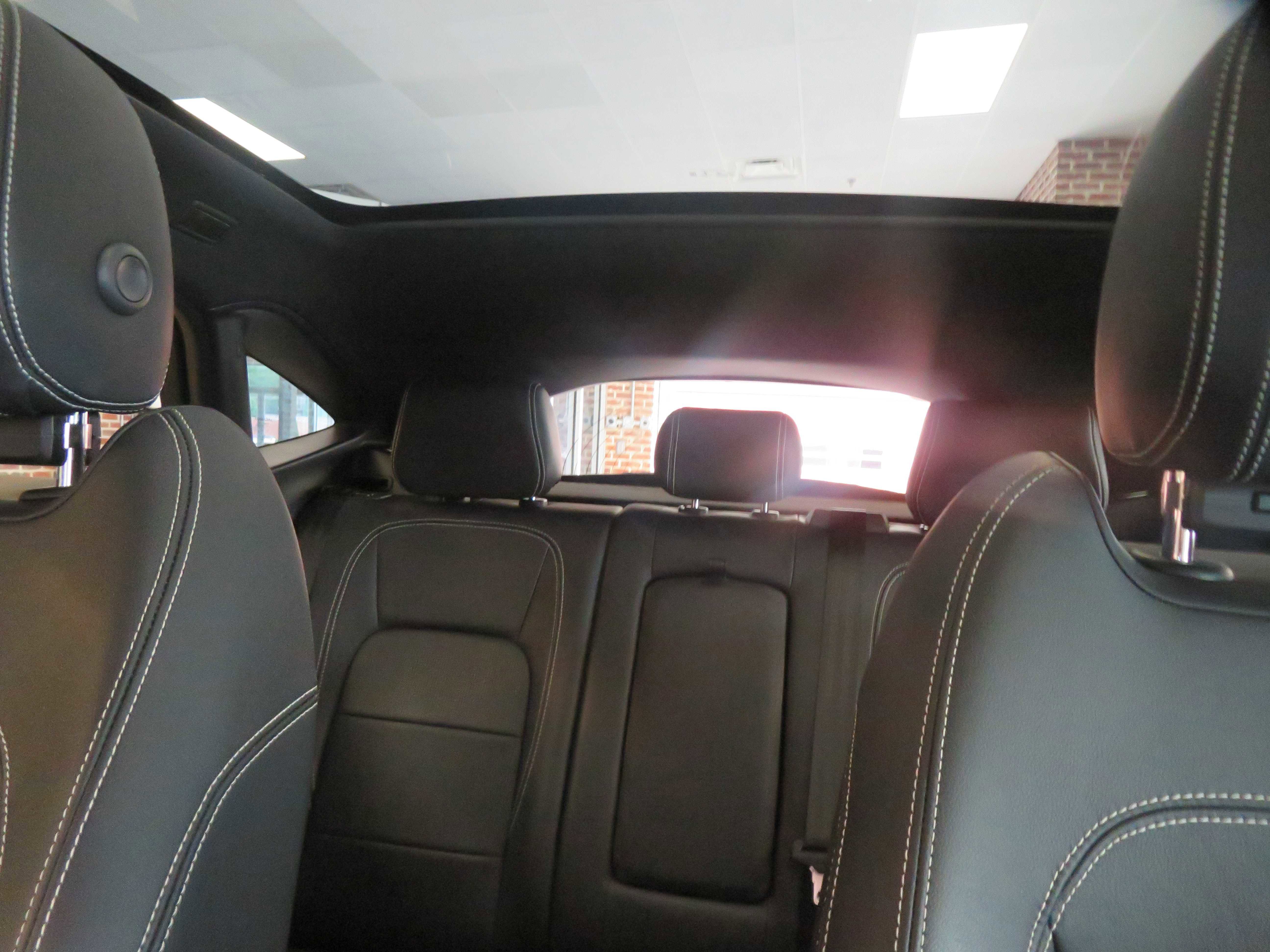 Used 2020 Jaguar E-PACE R-Dynamic SE AWD/4WD image 47