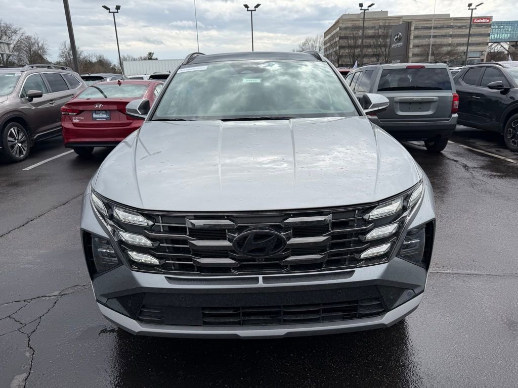 Used 2025 Hyundai Tucson Limited image 2