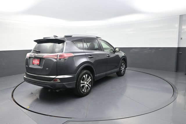 Used 2016 Toyota RAV4 LE FWD image 16