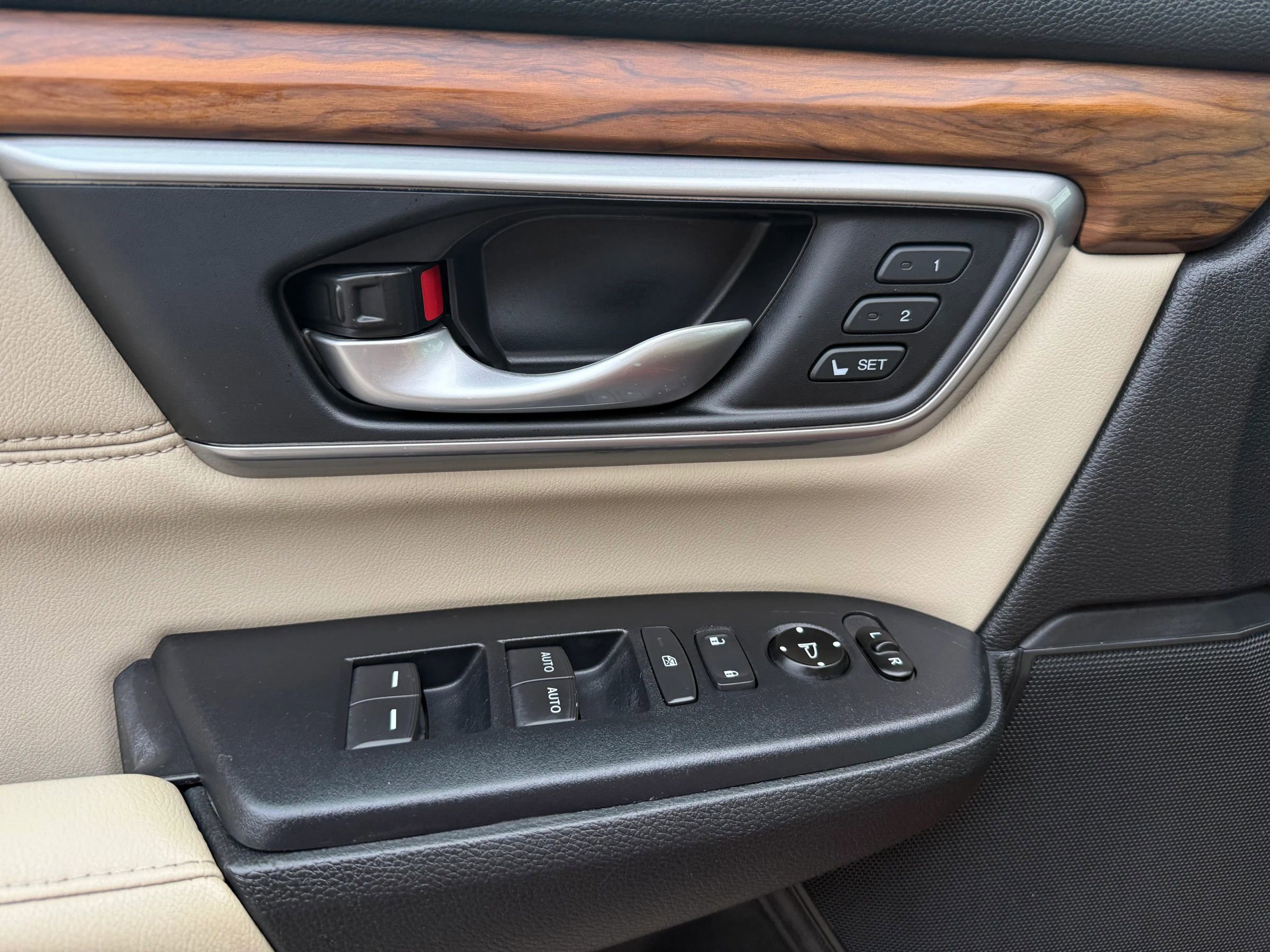 Used 2019 Honda CR-V EX-L image 10