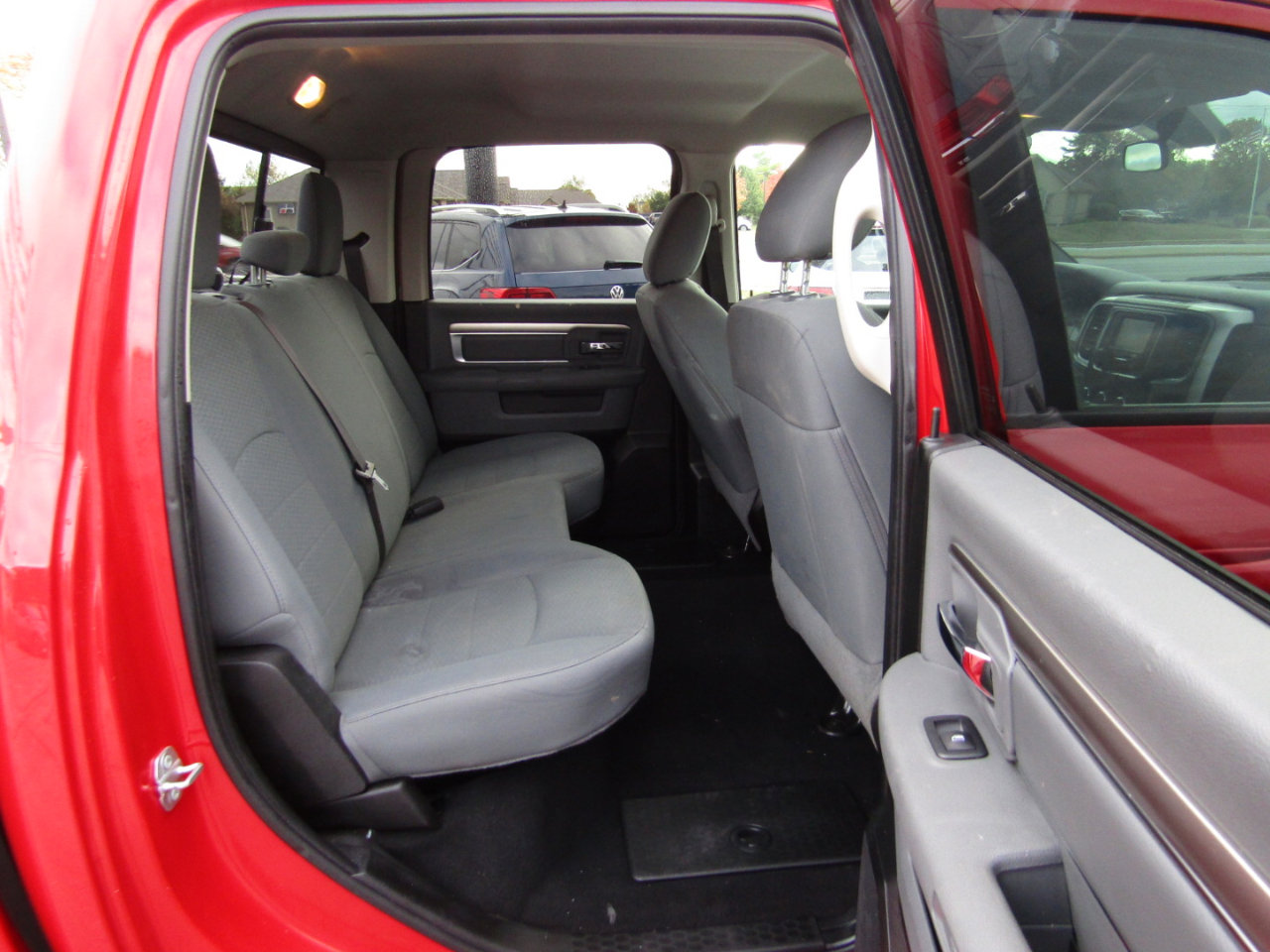 Used 2019 RAM 1500 Classic SLT image 23