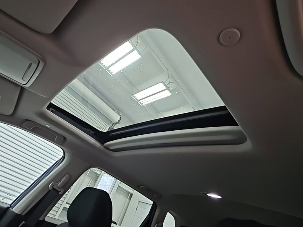 Used 2024 Honda CR-V EX image 27