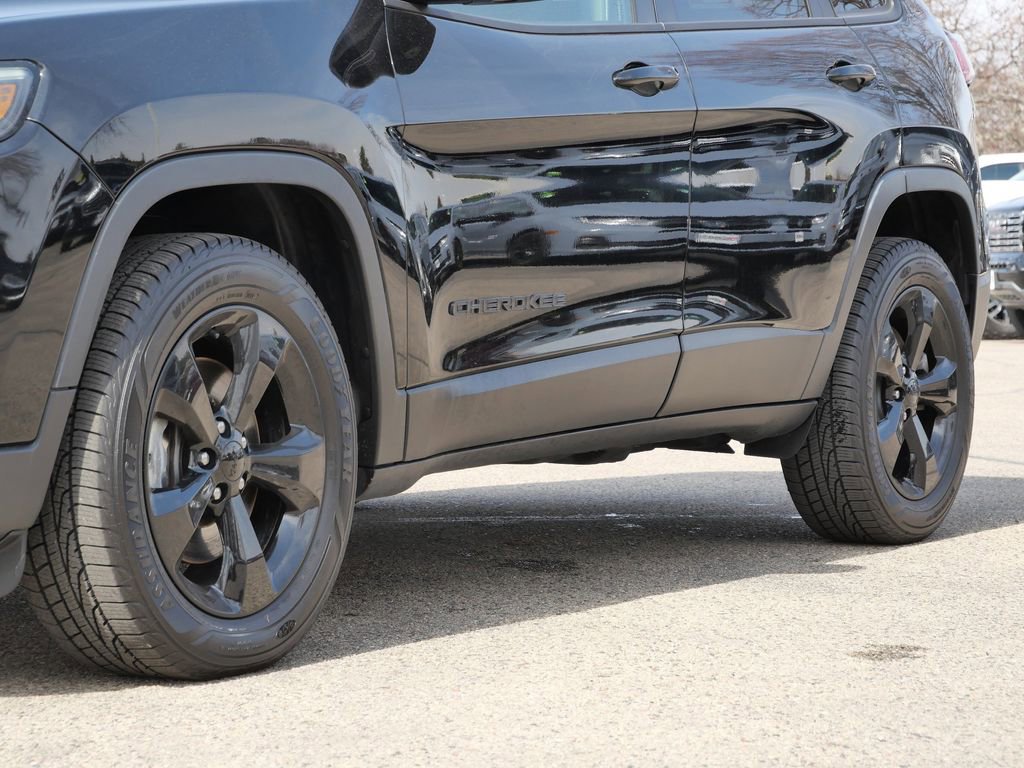 Used 2019 Jeep Cherokee Latitude Plus image 5