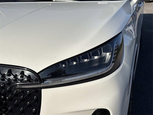 New 2026 Lincoln Aviator AWD w/ Jet Appearance Package image 10