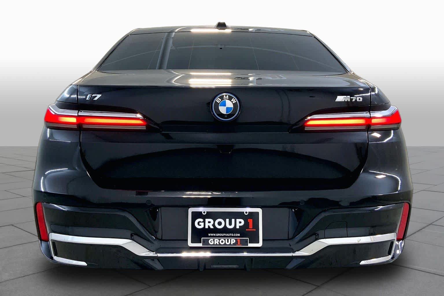 Used 2024 BMW i7 M70 AWD/4WD image 4