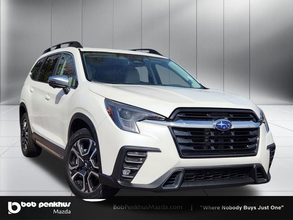 Used 2023 Subaru Ascent Limited w/ Technology Package AWD/4WD image 1