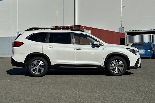 Certified 2025 Subaru Ascent Premium w/ Premium Package AWD/4WD image 3