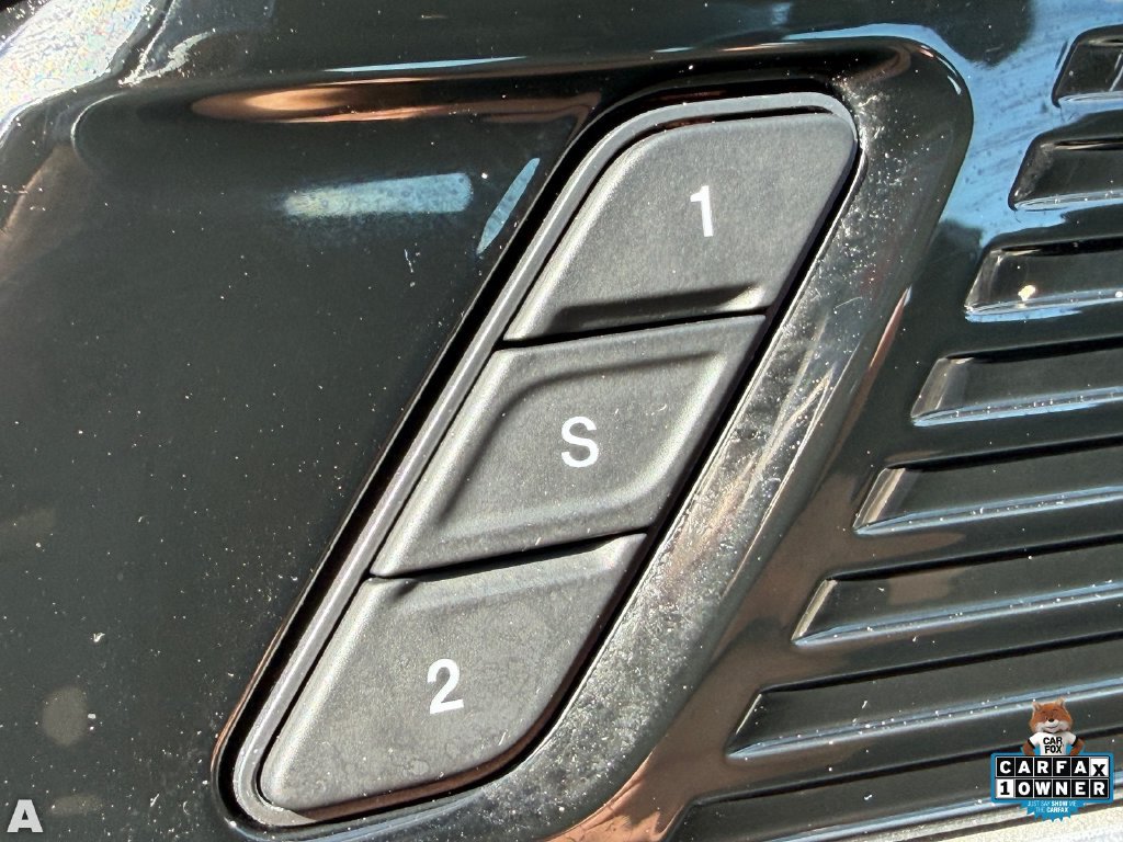 Certified 2024 Jeep Wagoneer Series II w/ Flexible Seating Group RWD image 18